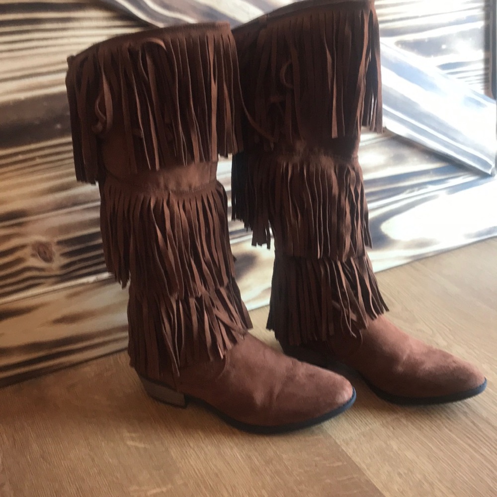 Qupid fringe knee boots size 7.5